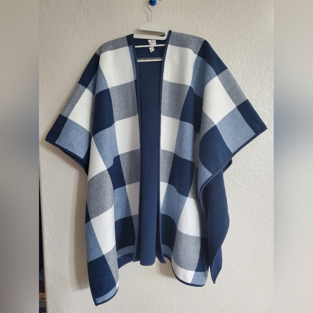 Woolrich Blue White Plaid Reversable Blanket Wrap Poncho Women's Size One Size